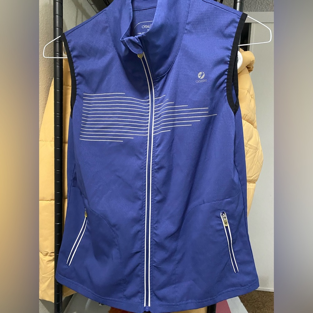 Oiselle Vest size 6